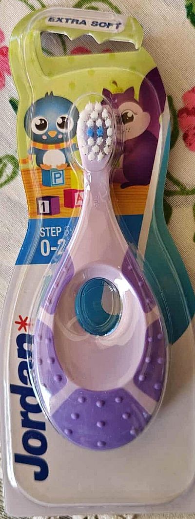 Jordan Step By Step Παιδική Οδοντόβουρτσα για 0-2 ετών. Διάφορα χρώματα.