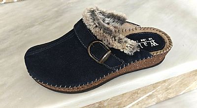 Walk in the city. Ανατομική δερμάτινη παντόφλα Ιταλίας